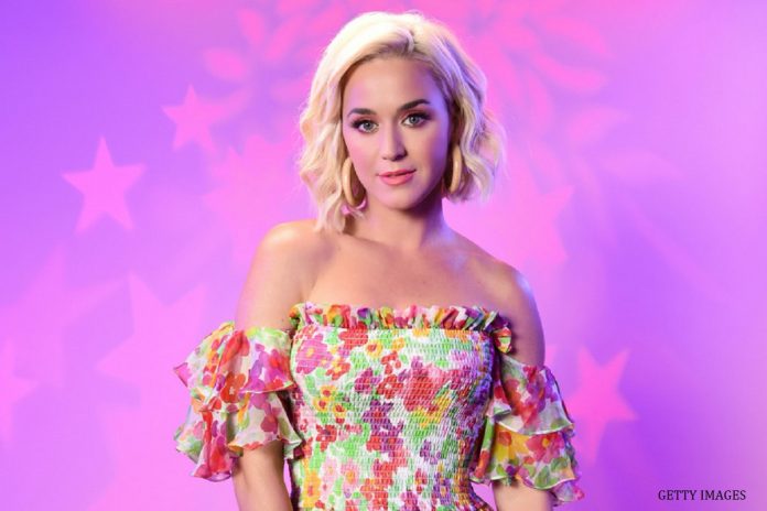 Katy Perry diz ser grata a Deus em combate a pensamentos suicidas
